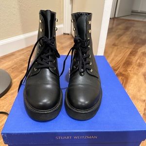 Women combat boots